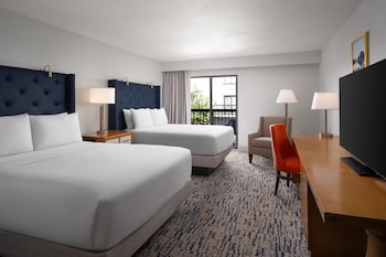 Deluxe Room, 2 Queen Beds, Hearing Accessible (Hearing)