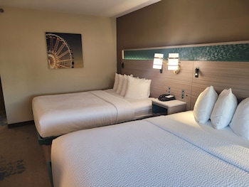 Standard Room, 2 Queen Beds, Non Smoking, Refrigerator & Microwave