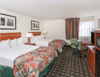 Standard Double Room, 2 Double Beds, Non Smoking