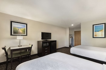 Standard Room, 2 Double Beds, Non Smoking, Refrigerator & Microwave