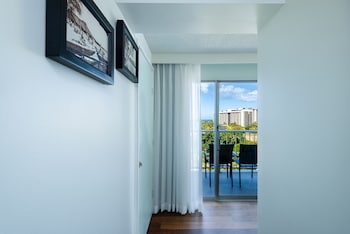 Gold Ocean View Room Queen Beds (Club Access)