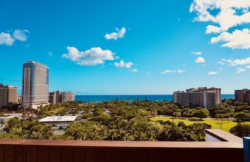 Platinum Ocean View Terrace (Club Access)