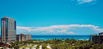 Gold Ocean View Room Queen Beds (Club Access)