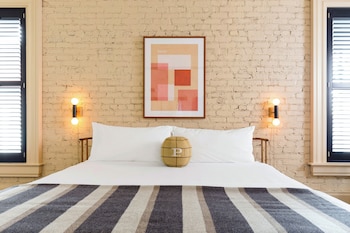 Superior Loft, 1 Queen Bed, Accessible (The Queen Loft ADA)