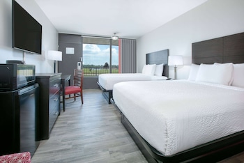 Room, 2 Queen Beds, Non Smoking, Poolside (Interior)