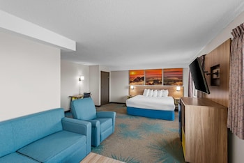 Suite, 1 King Bed, Non Smoking