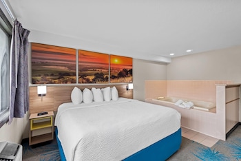 Standard Room, 1 King Bed