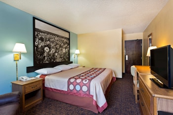 Standard Room, 1 King Bed