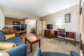 1 King Bed, Efficiency, Suite, Nonsmoking, Upgrade