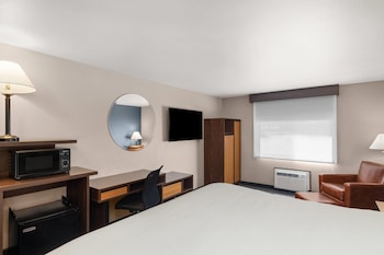 Room, 1 King Bed, Non Smoking