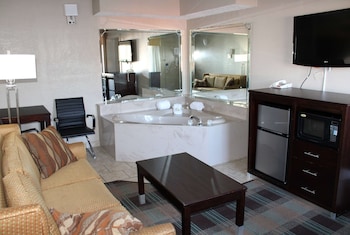 Suite, 1 King Bed, Non Smoking, Jetted Tub