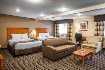 Suite, 1 King Bed with Sofa bed, Non Smoking