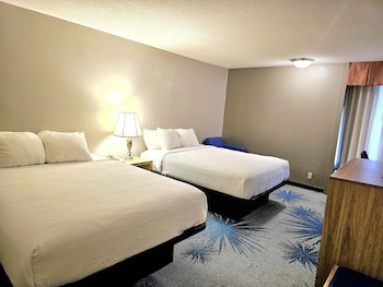Room, 2 Queen Beds, Non Smoking