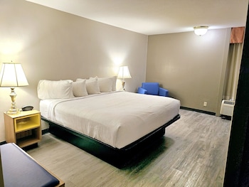 Suite, 1 King Bed, Non Smoking