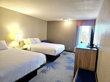 Room, 2 Queen Beds, Non Smoking
