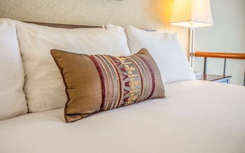 Standard Room, 1 King Bed (Coast King)