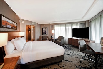 Presidential Suite, 1 King Bed, Kitchenette
