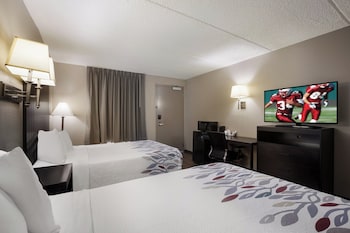 Deluxe Room, 2 Double Beds, Non Smoking (Roll-In Shower)