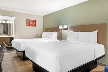 Room, 2 Queen Beds, Non Smoking