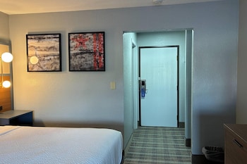 Room, 1 King Bed, Hearing Accessible, Non Smoking