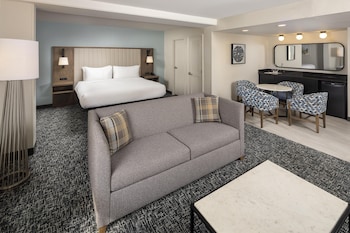 Junior Suite, 1 King Bed, Refrigerator & Microwave
