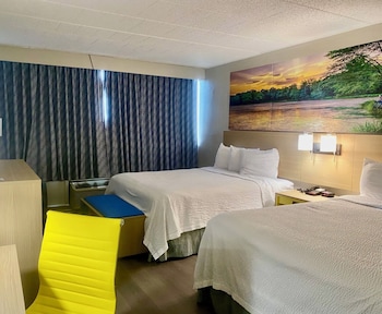 Room, 2 Queen Beds, Non Smoking