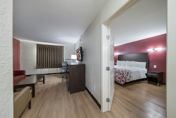 Suite, 1 King Bed, Non Smoking