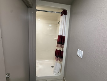 Deluxe Room, 2 Queen Beds, Non Smoking