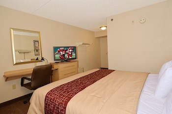 Standard Room, 1 King Bed (Smoke Free)