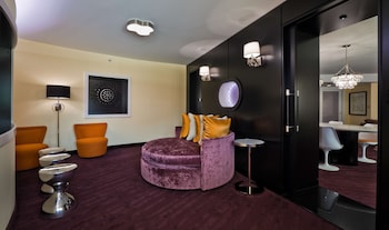 Suite, 1 King Bed (Lapidus)