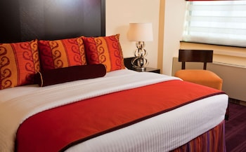 Superior Room, 1 King Bed
