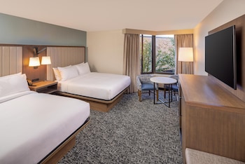 Room, 2 Queen Beds, Non Smoking