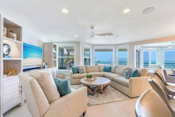 Room, 4 Bedrooms (Land's End 1628)