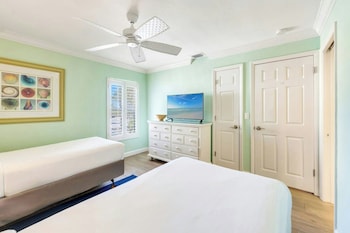 Room, 3 Bedrooms (Beach Home 32)