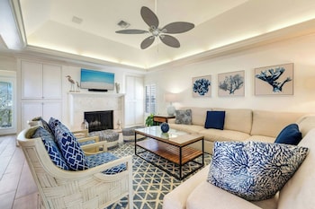 Room, 3 Bedrooms (Beach Home 32)