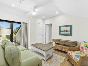 Room, 4 Bedrooms (Beach Home 1)