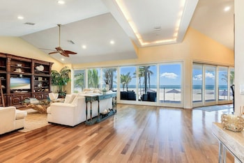 Room, 6 Bedrooms (Beach Haven 957)