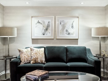 Classic Suite, 1 King Bed with Sofa bed