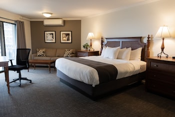 Suite, Hot Tub