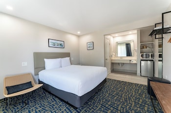 Standard Room, 1 Queen Bed, Non Smoking