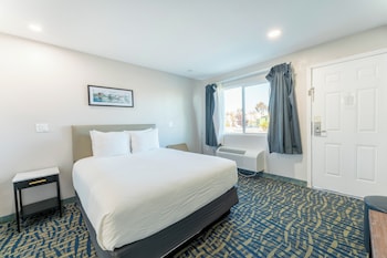 Standard Room, 1 Queen Bed, Accessible, Non Smoking