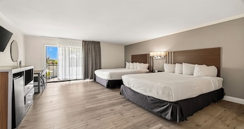 Standard Room, 2 Queen Beds, Non Smoking