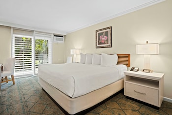 Standard Room, 1 King Bed, Lanai