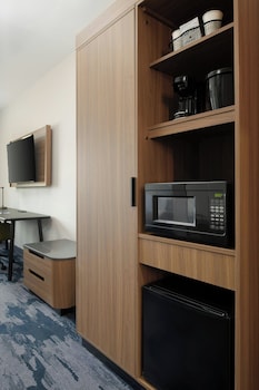 Room, Multiple Beds