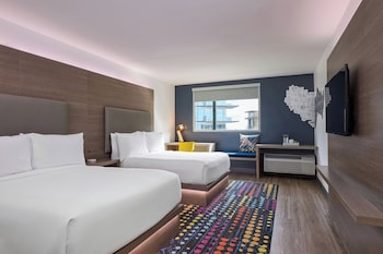 Chic, Room, 2 Double Beds, Pool View