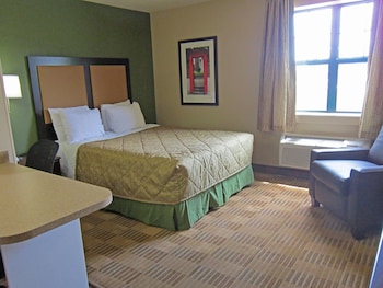 Room, 1 Queen Bed, Non Smoking, Kitchen