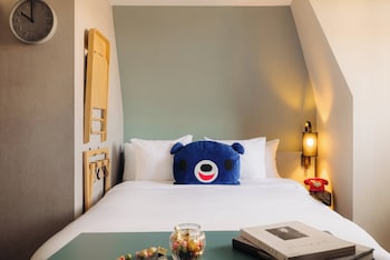 Comfort Room (1 Doubl Bed 1 Single Bed)