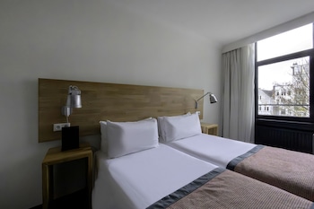 Triple Room (2 adults and 1 kid)