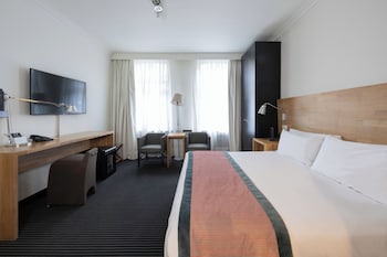 Superior Room, Hot Tub