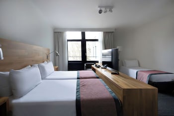 Triple Room (2 adults and 1 kid)